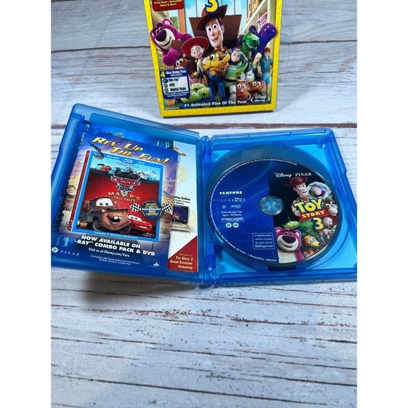 Toy Story 3 Blu-Ray/DVD 4-Disc Combo Pack w/ Slipcover Disney Pixar New - Picture 3 of 3